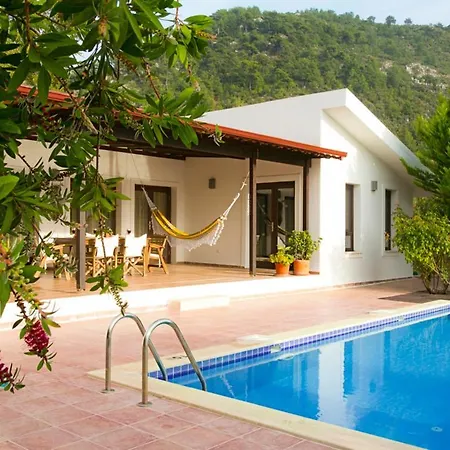 Villa Islamlar Sleeps 6 Pool Air Con Wifi