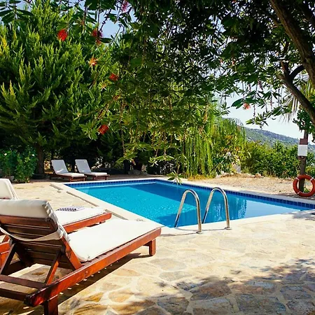 Islamlar Sleeps 6 Pool Air Con Wifi Villa